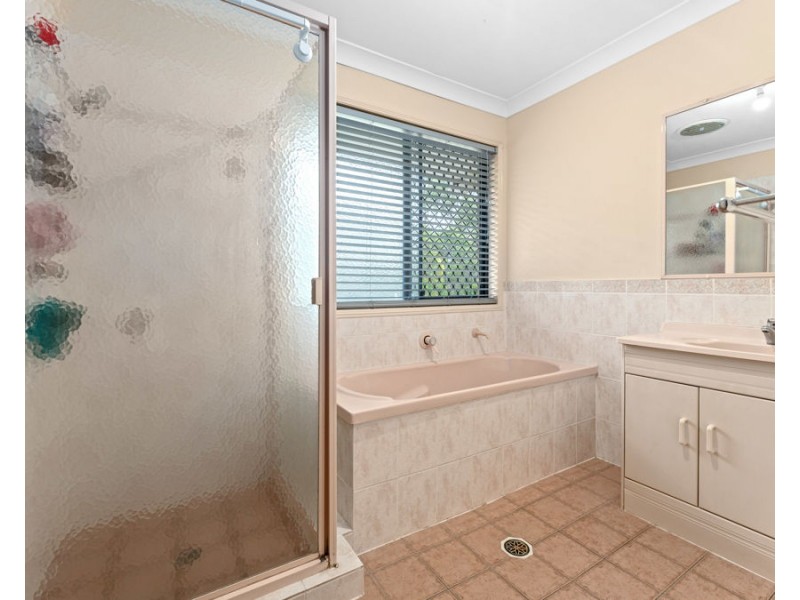 16 Chilton Court, Deebing Heights QLD 4306