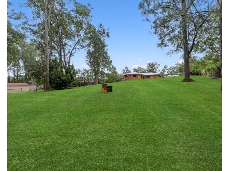 16 Chilton Court, Deebing Heights QLD 4306