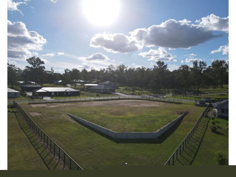 22 Sandstone Drive, Hatton Vale QLD 4341