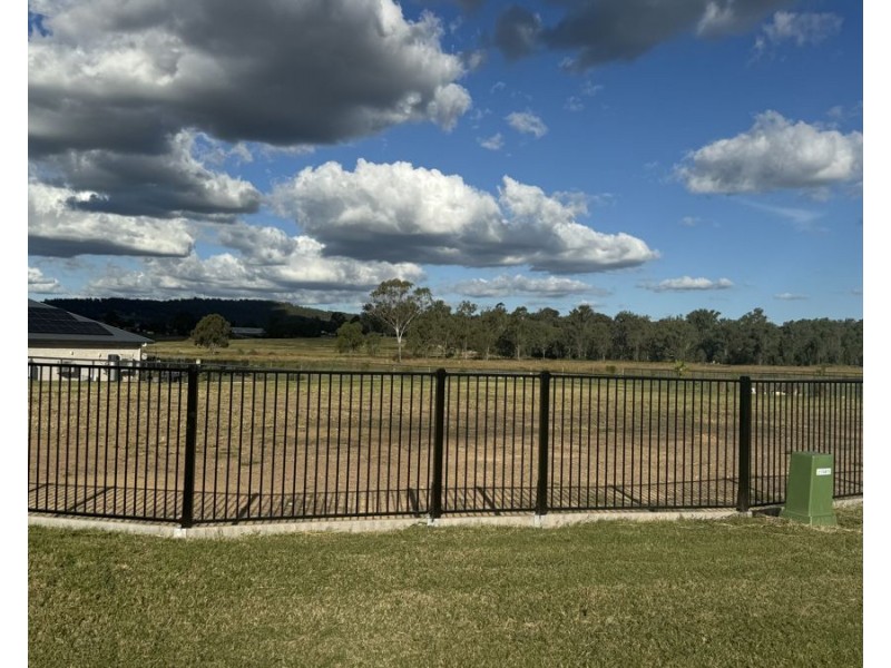 22 Sandstone Drive, Hatton Vale QLD 4341