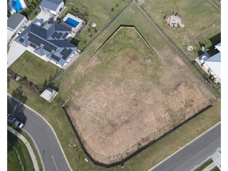 22 Sandstone Drive, Hatton Vale QLD 4341