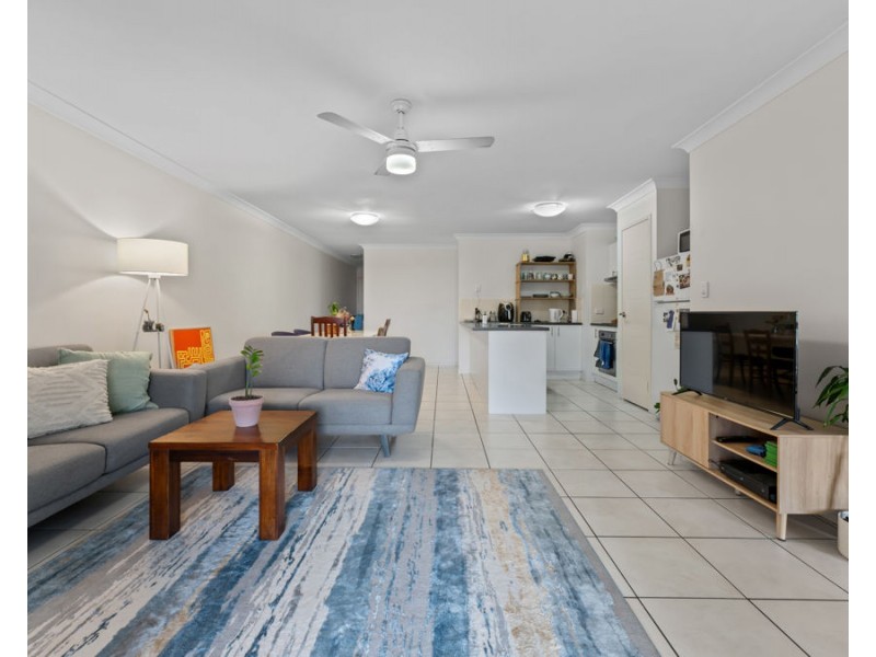 2/15 Ceres Street, Wulkuraka QLD 4305