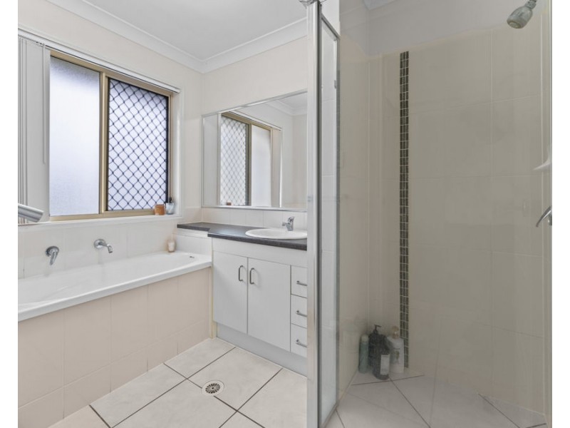 2/15 Ceres Street, Wulkuraka QLD 4305