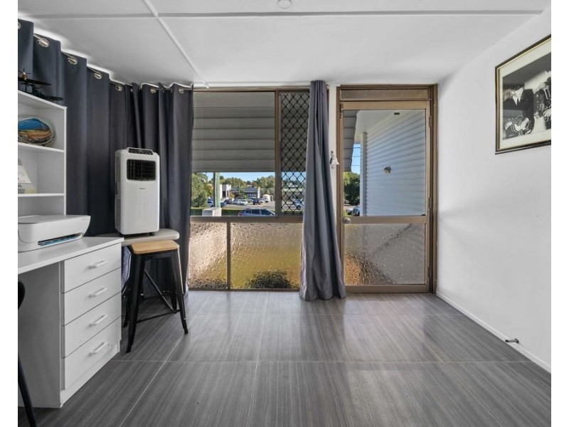 1A Alexandra Street, Booval QLD 4304