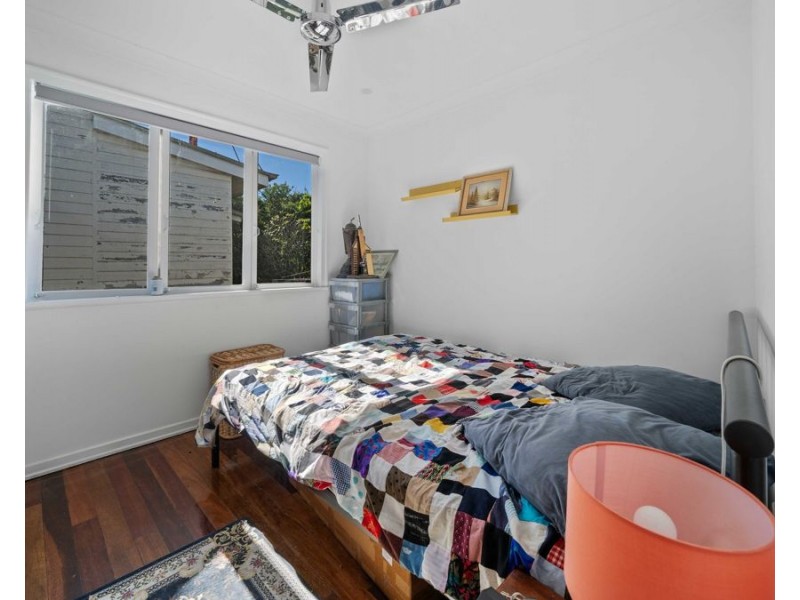 1A Alexandra Street, Booval QLD 4304