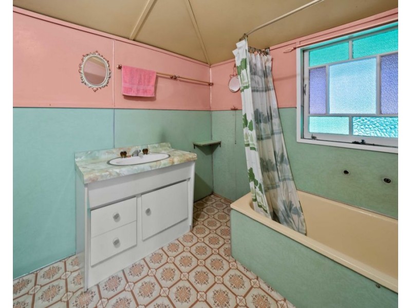 50 Pine Street, North Ipswich QLD 4305