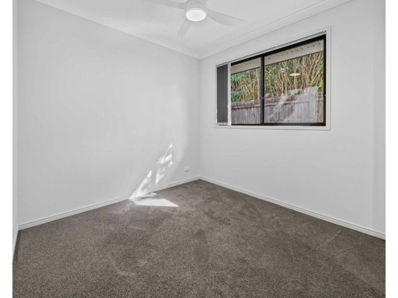 4 Bonnie Court, Flinders View QLD 4305
