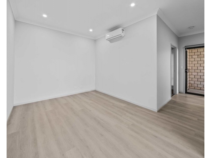 4 Bonnie Court, Flinders View QLD 4305