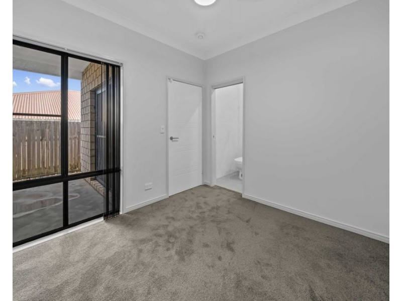 4 Bonnie Court, Flinders View QLD 4305