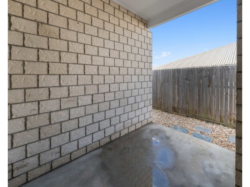 4 Bonnie Court, Flinders View QLD 4305