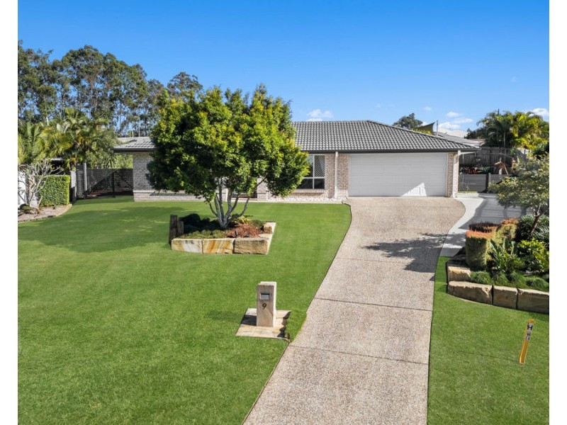 9 Windsor Court, Deebing Heights QLD 4306
