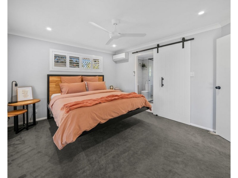 9 Windsor Court, Deebing Heights QLD 4306