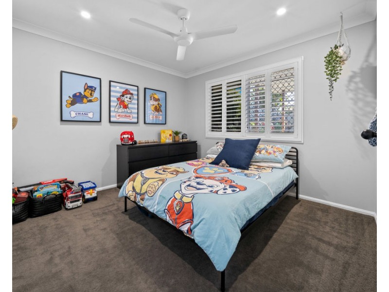 9 Windsor Court, Deebing Heights QLD 4306