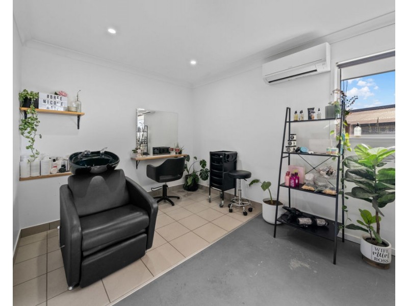 9 Windsor Court, Deebing Heights QLD 4306