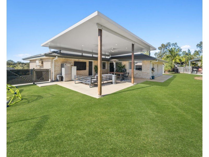 9 Windsor Court, Deebing Heights QLD 4306