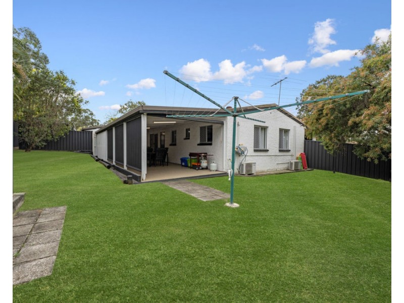 1A Becker Street, Riverview QLD 4303