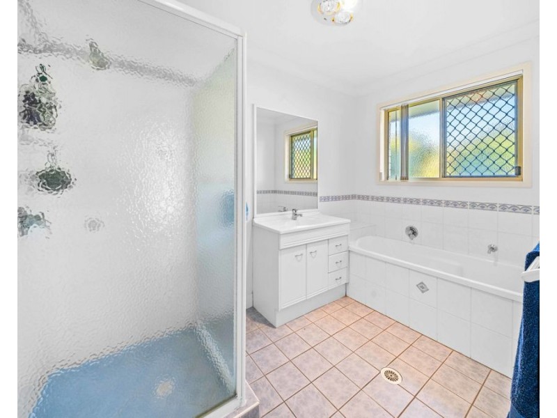 6-8 Ridgeview Court, Deebing Heights QLD 4306