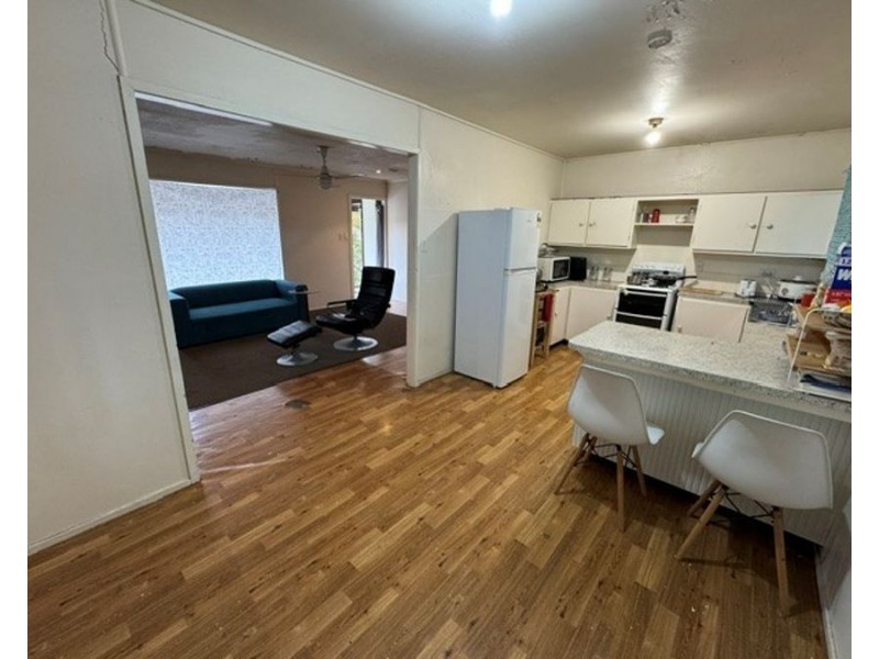 12 Olive Street, Raceview QLD 4305