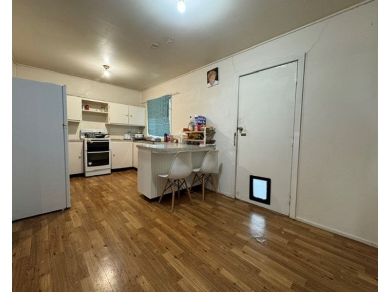 12 Olive Street, Raceview QLD 4305