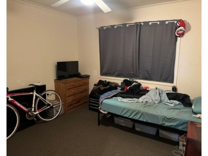 12 Olive Street, Raceview QLD 4305