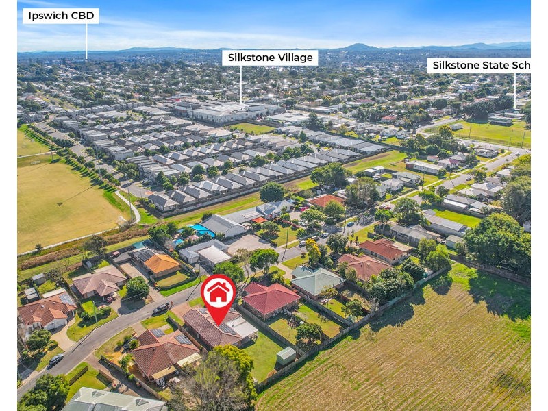 28 Cambridge Street, Silkstone QLD 4304