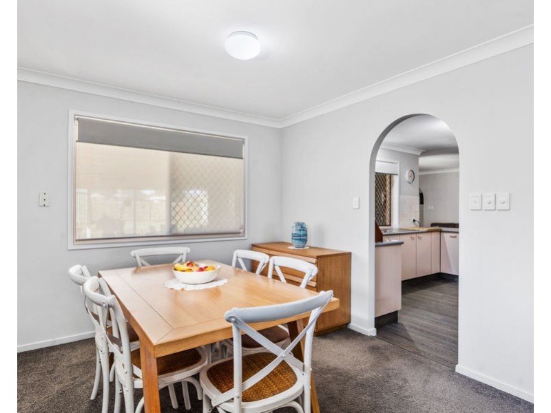 28 Cambridge Street, Silkstone QLD 4304