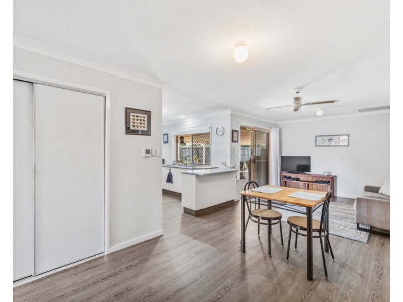 28 Cambridge Street, Silkstone QLD 4304