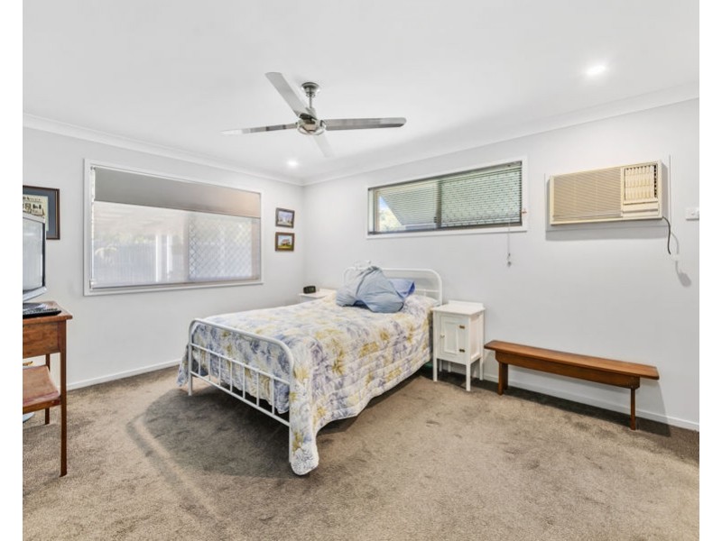 28 Cambridge Street, Silkstone QLD 4304