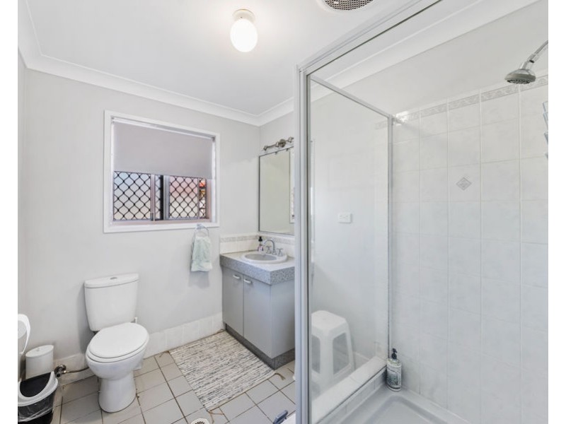 28 Cambridge Street, Silkstone QLD 4304