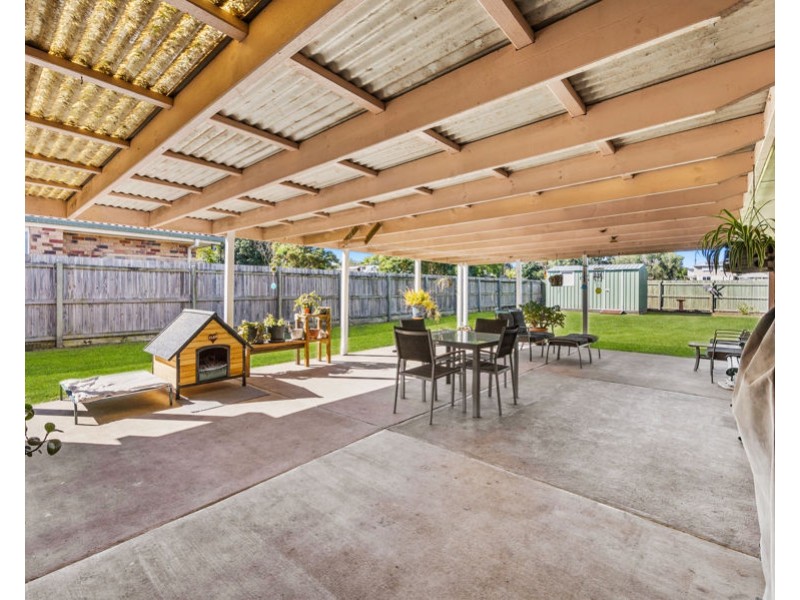 28 Cambridge Street, Silkstone QLD 4304