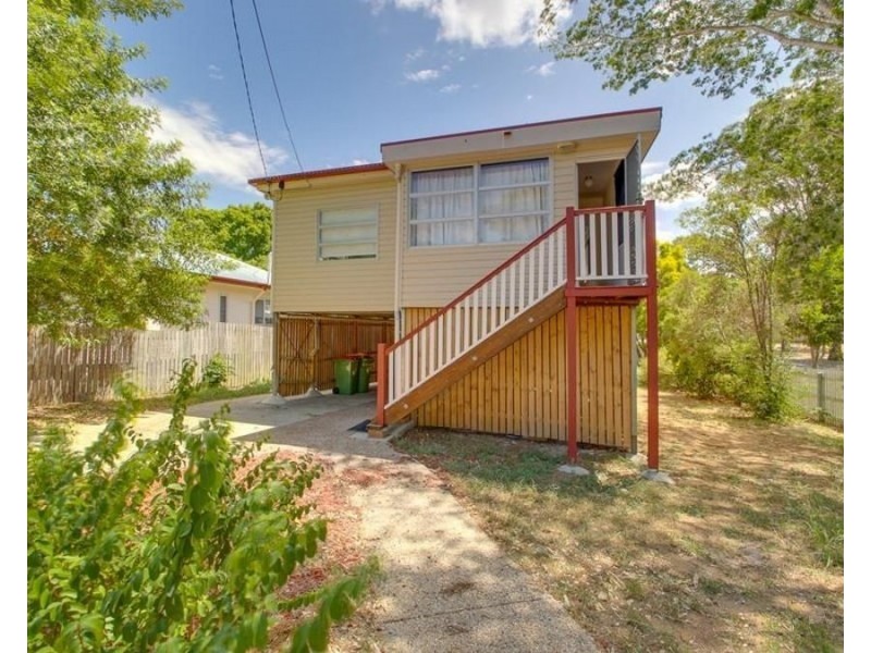 12 McNamara Street, Leichhardt QLD 4305