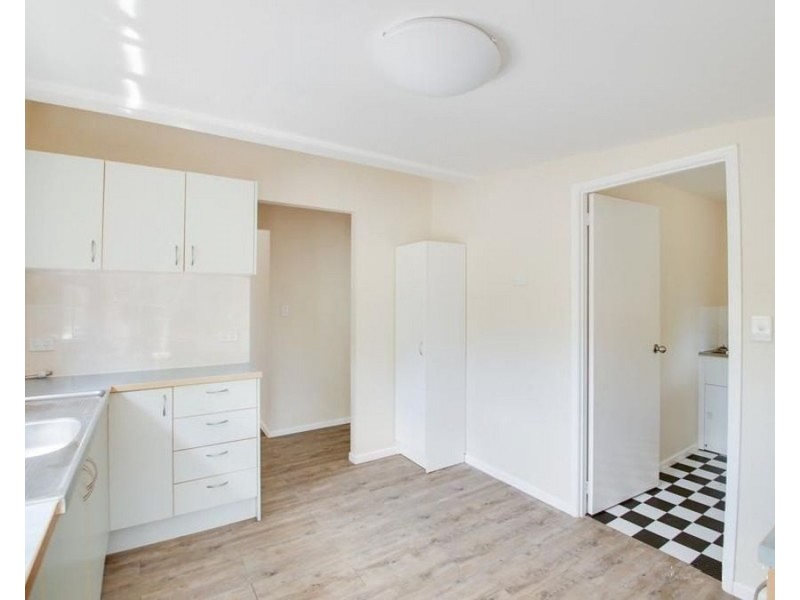 12 McNamara Street, Leichhardt QLD 4305