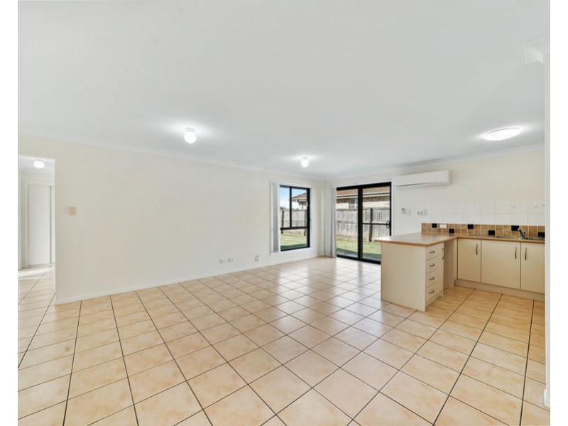 8 Kristy Court, Raceview QLD 4305