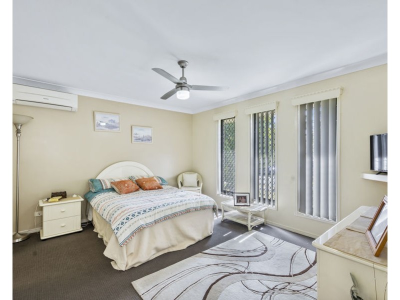 8 Sophie Street, Raceview QLD 4305