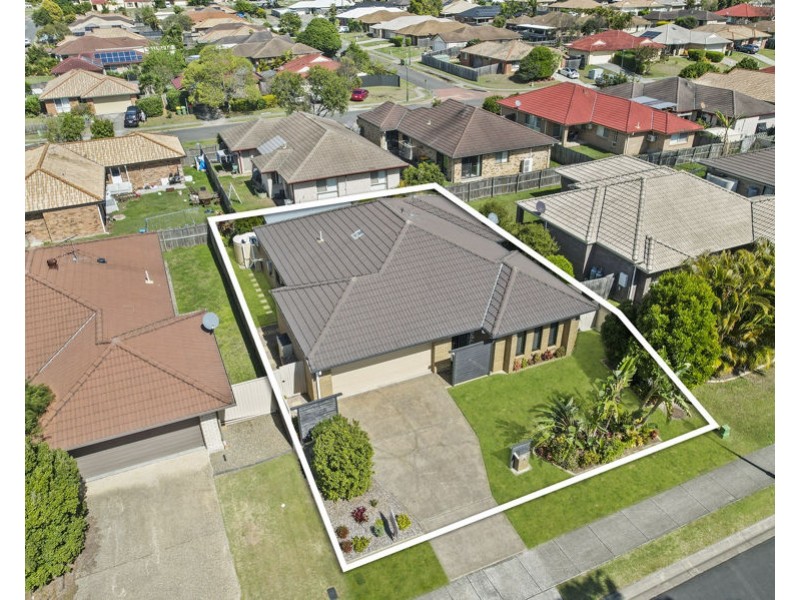 8 Sophie Street, Raceview QLD 4305