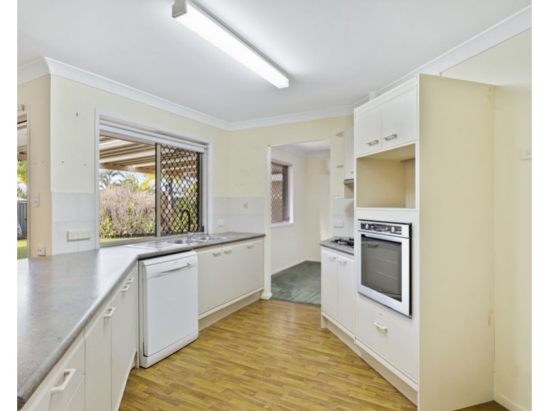 22 Discovery Street, Flinders View QLD 4305