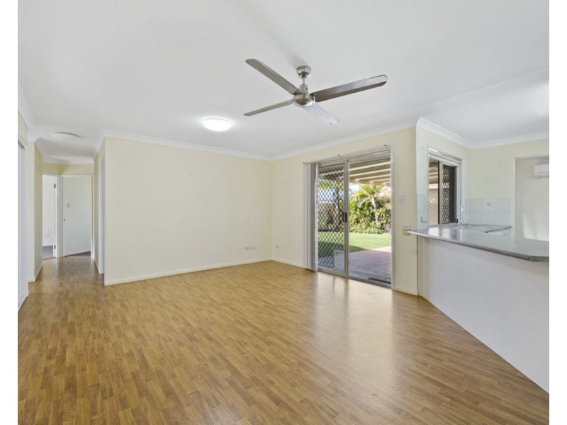 22 Discovery Street, Flinders View QLD 4305