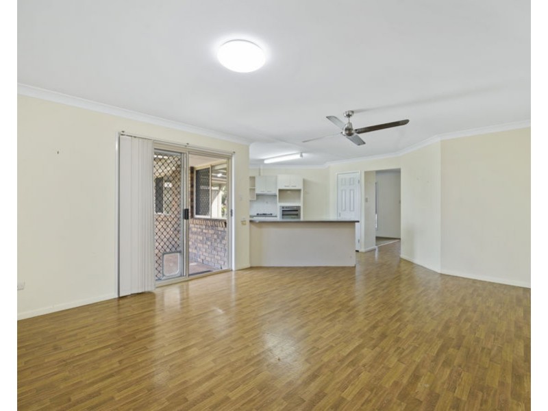 22 Discovery Street, Flinders View QLD 4305