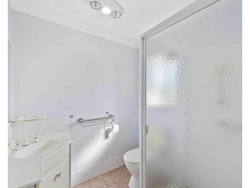 22 Discovery Street, Flinders View QLD 4305