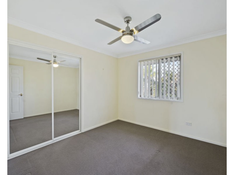 22 Discovery Street, Flinders View QLD 4305