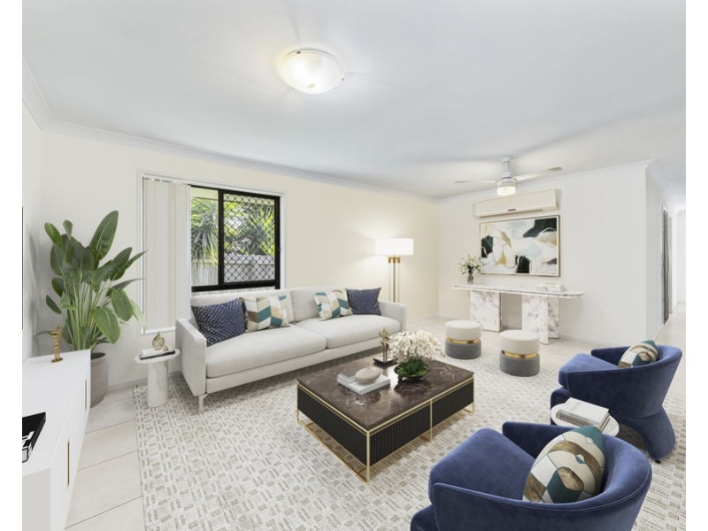 8 Robert Place, Yamanto QLD 4305