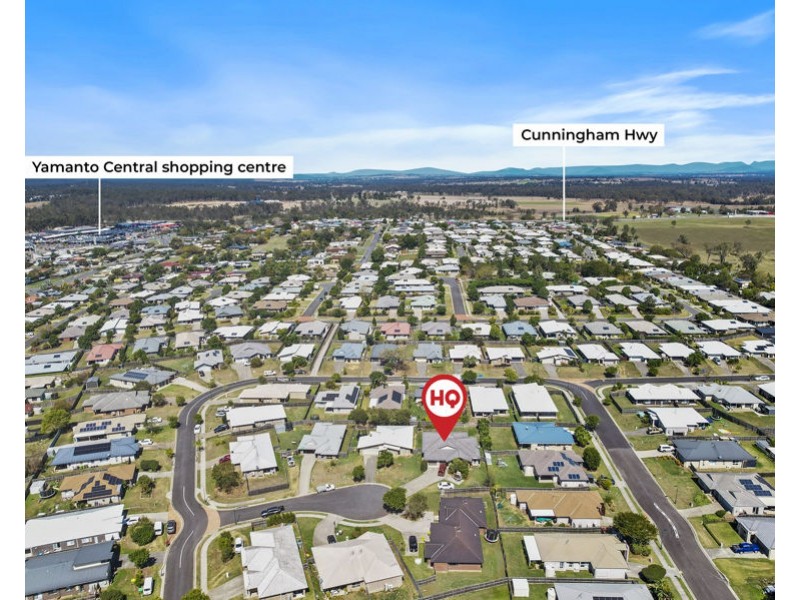 8 Robert Place, Yamanto QLD 4305