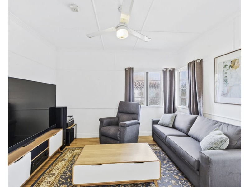 13 England Street, East Ipswich QLD 4305