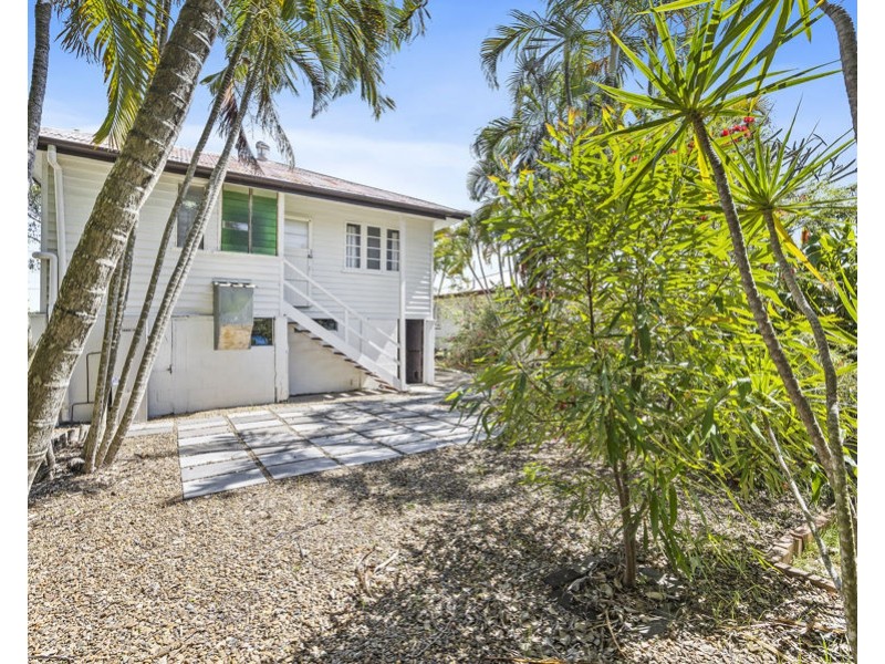 13 England Street, East Ipswich QLD 4305