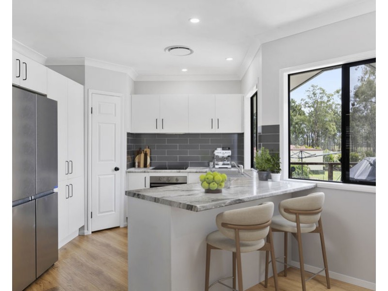 29 Eastfield Court, Deebing Heights QLD 4306