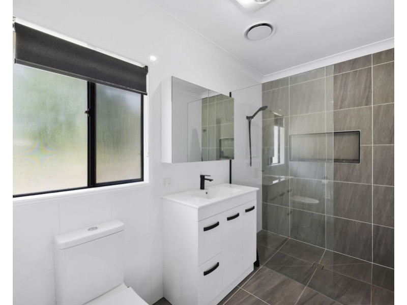 29 Eastfield Court, Deebing Heights QLD 4306