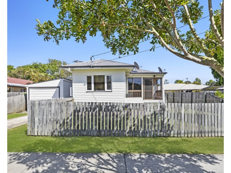 13a Thompson Street, Silkstone QLD 4304