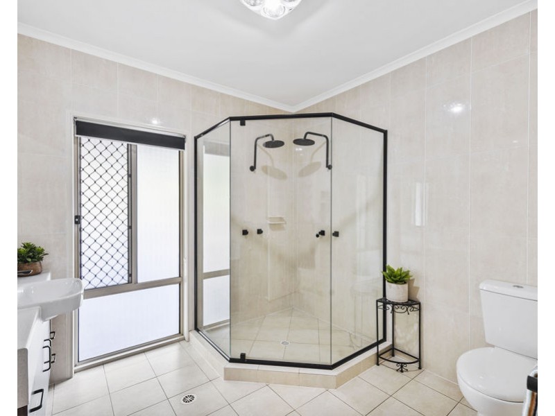13 Junwood Court, Deebing Heights QLD 4306