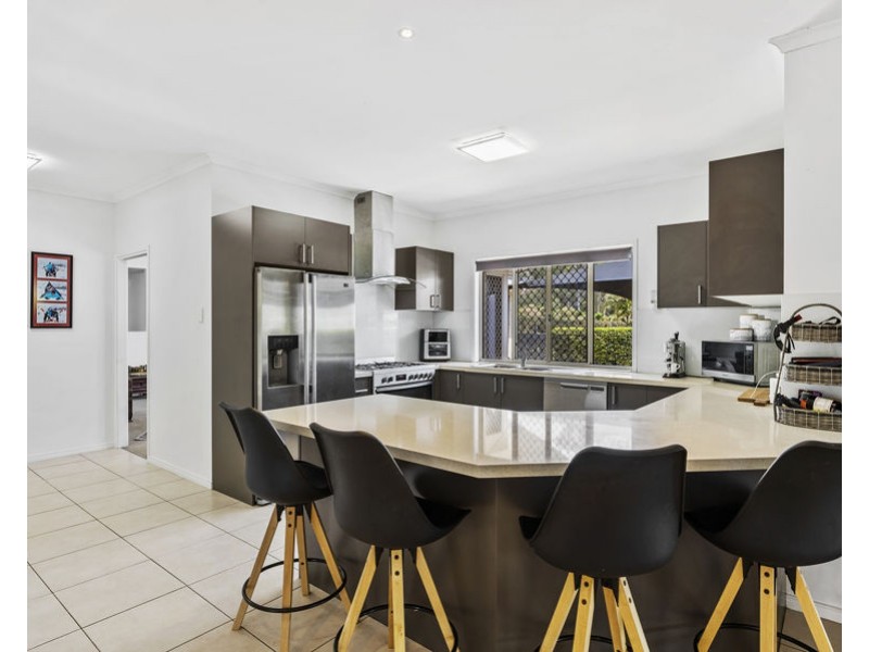 13 Junwood Court, Deebing Heights QLD 4306