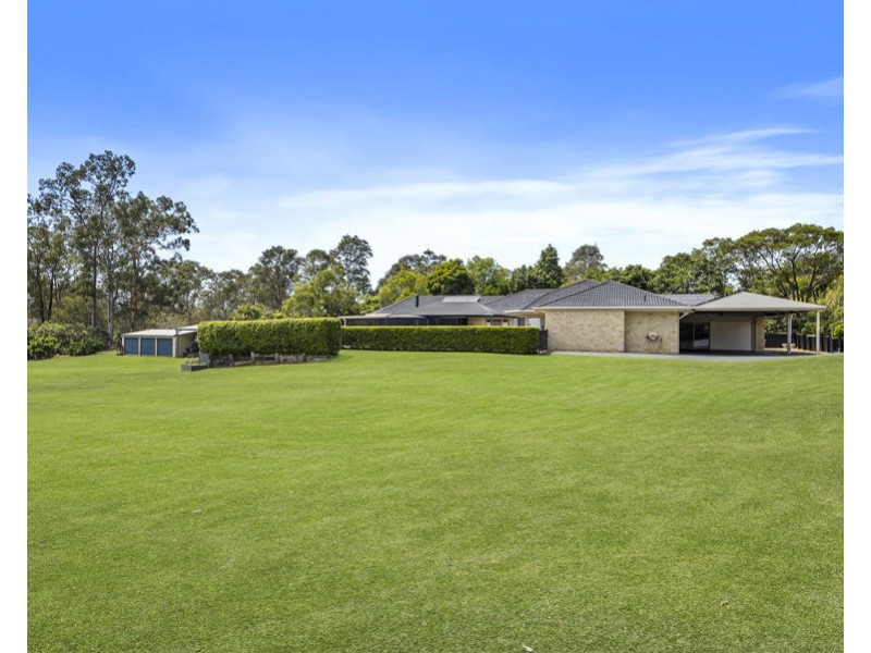 13 Junwood Court, Deebing Heights QLD 4306